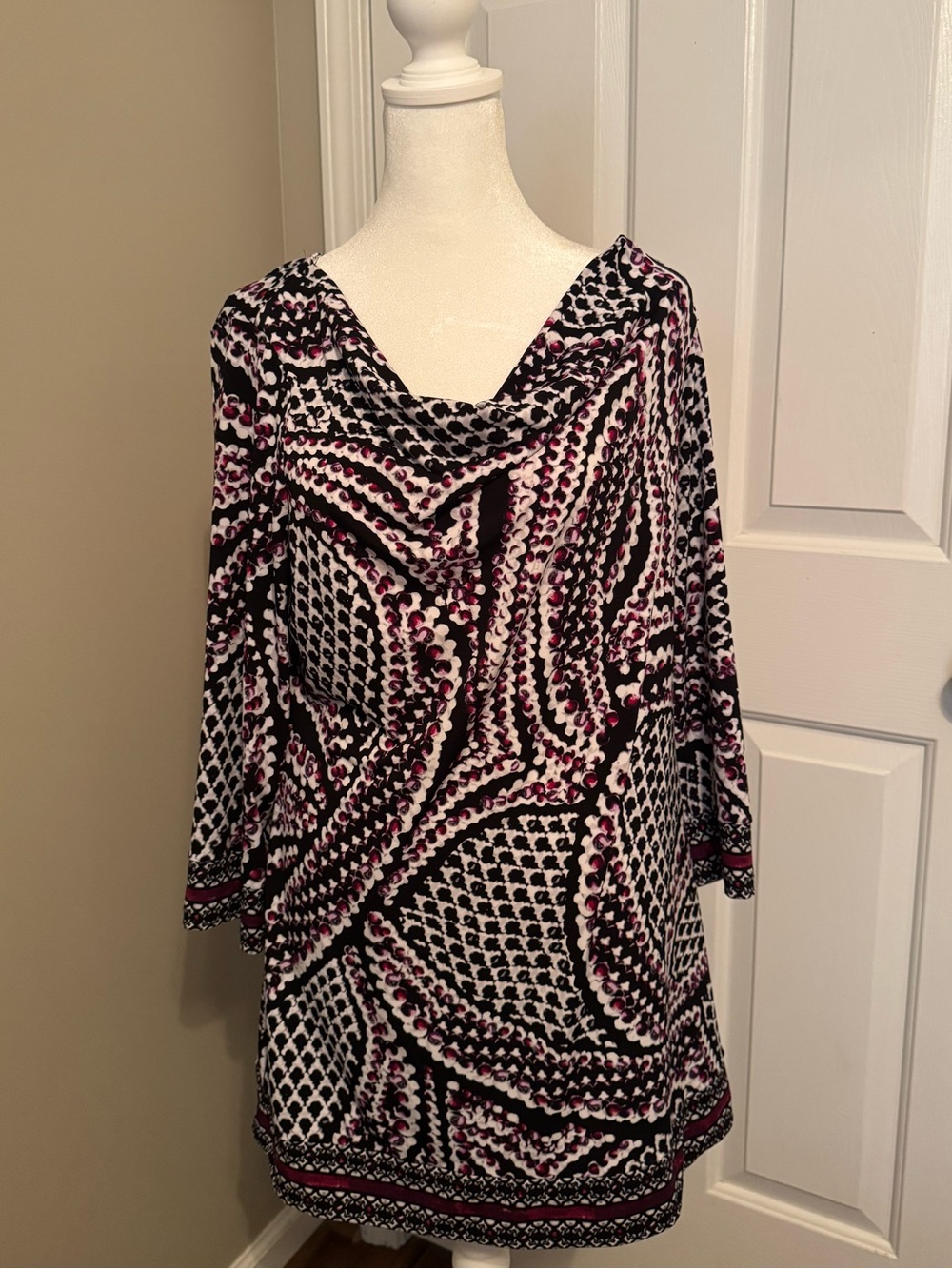 White House Black Market Black White & Purplish/Burgandy Printed Top